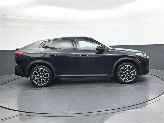 2025 Bmw X2 xDrive28i photo 2