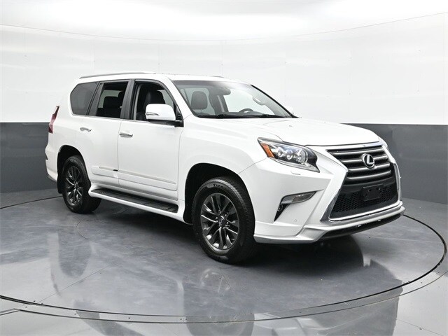 2019 Lexus GX 460 Luxury photo 2