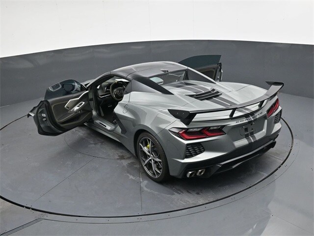 2022 Chevrolet Corvette Stingray 3LT photo 2