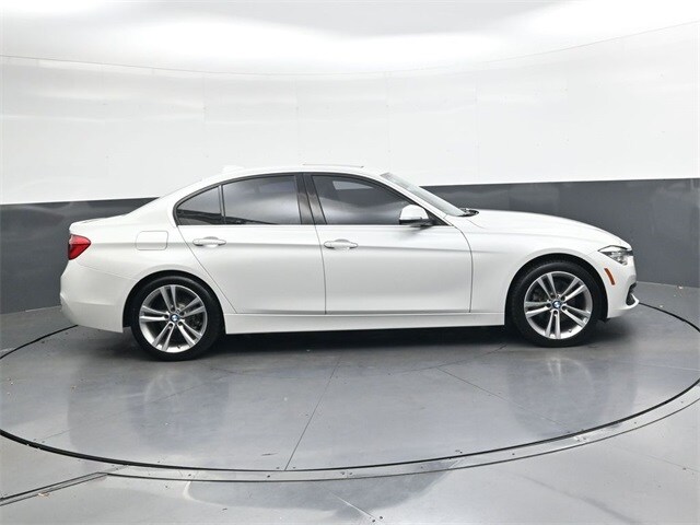 2018 Bmw 330i Sedan photo 3