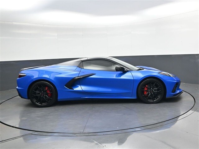 2025 Chevrolet Corvette Stingray 3LT photo 3