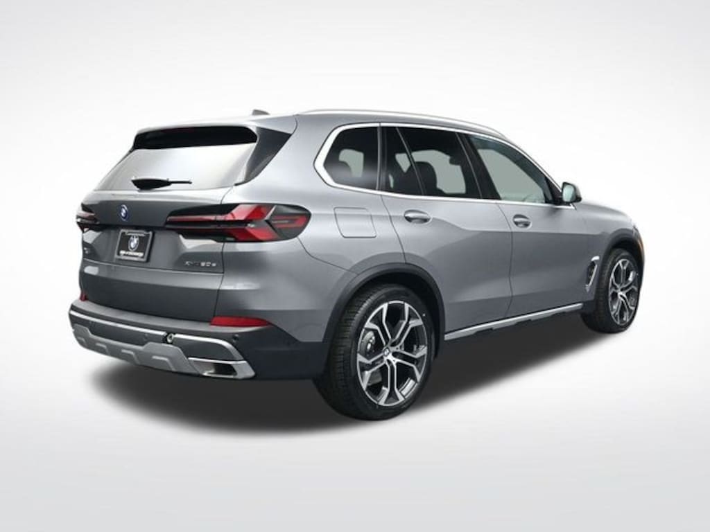 New 2026 BMW X5 PHEV xDrive50e SUV