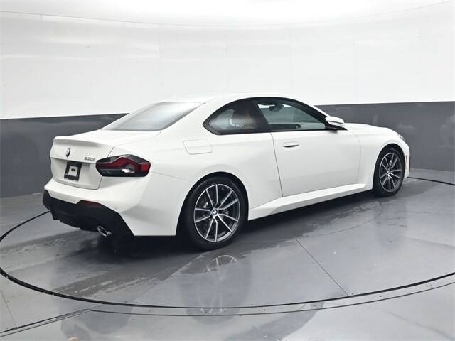 2024 Bmw 230i Coupe photo 4