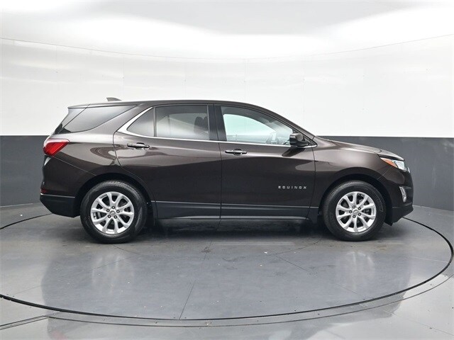 2020 Chevrolet Equinox LT photo 3