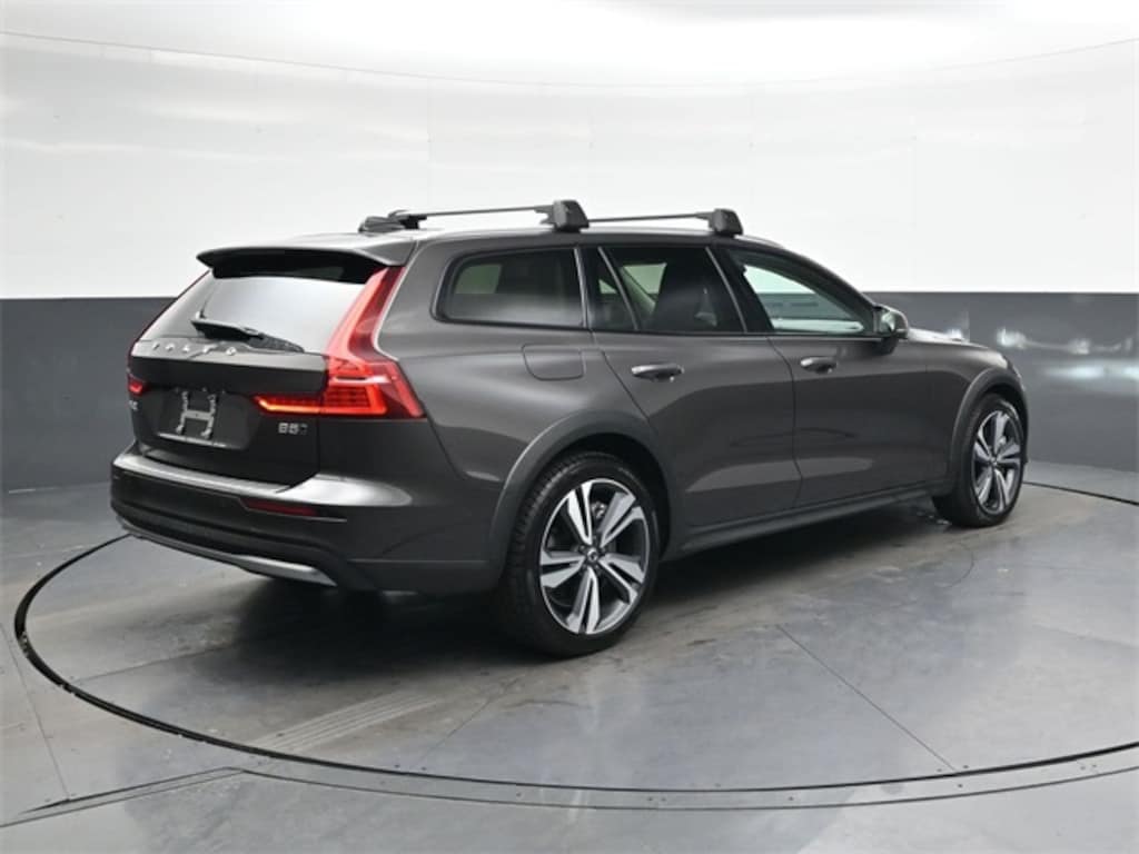 Used 2024 Volvo V60 Cross Country B5 Plus Wagon