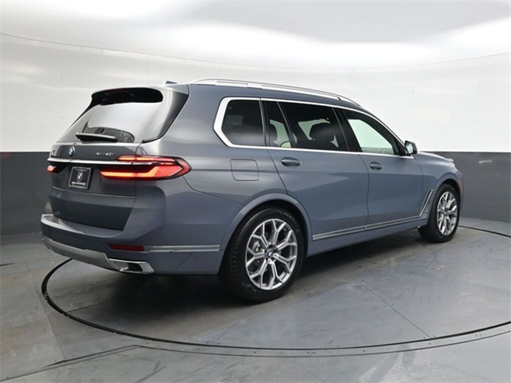 New 2026 BMW X7 xDrive40i SUV