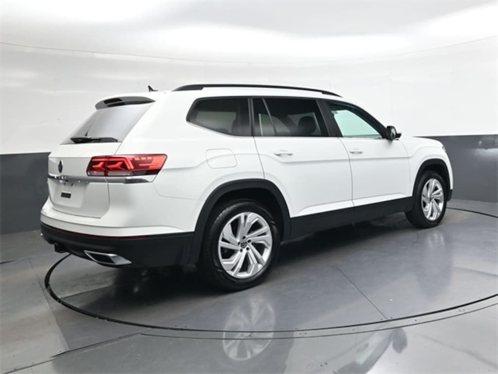 Used 2023 Volkswagen Atlas 3.6L V6 SE w/Technology SUV
