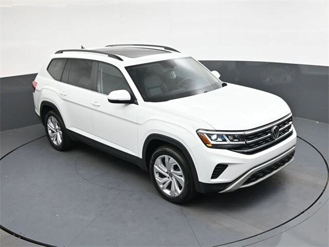 2023 Volkswagen Atlas V6 SE Technology photo 2
