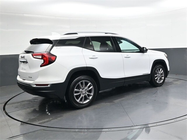 2023 Gmc Terrain SLT photo 3