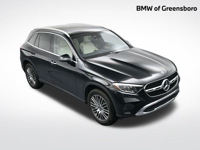 2024 Mercedes-Benz GLC GLC 300's photo