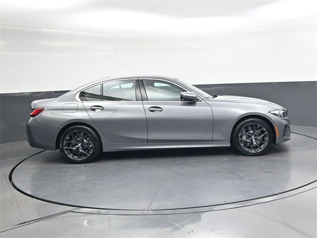 2025 Bmw 330i photo 3