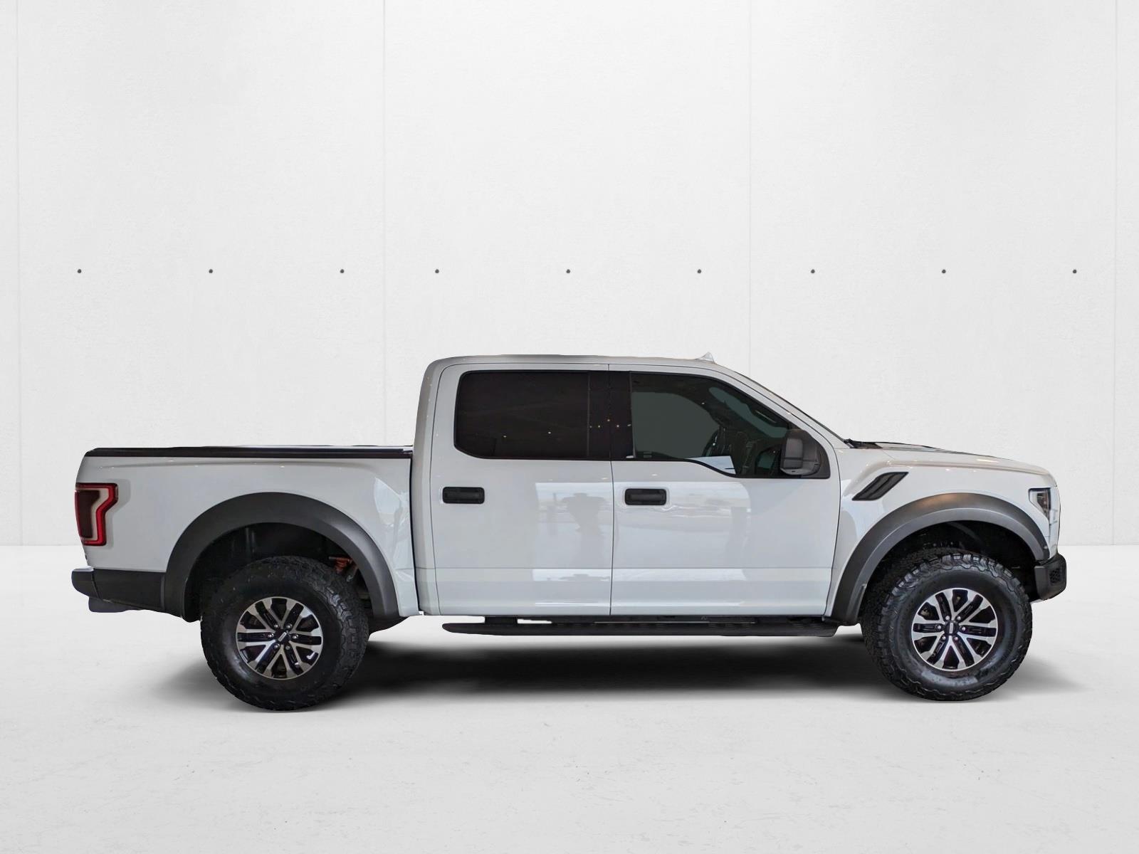 2019 Ford F-150 Raptor photo 3