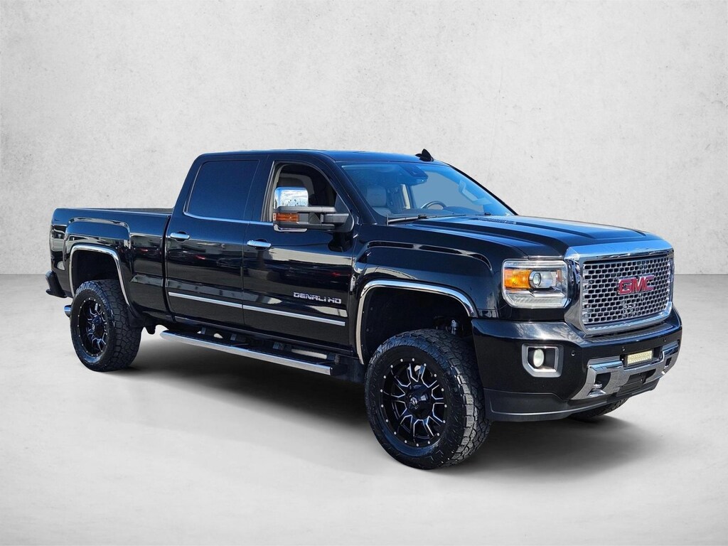 Used 2016 GMC Sierra 2500HD Denali Truck Crew Cab
