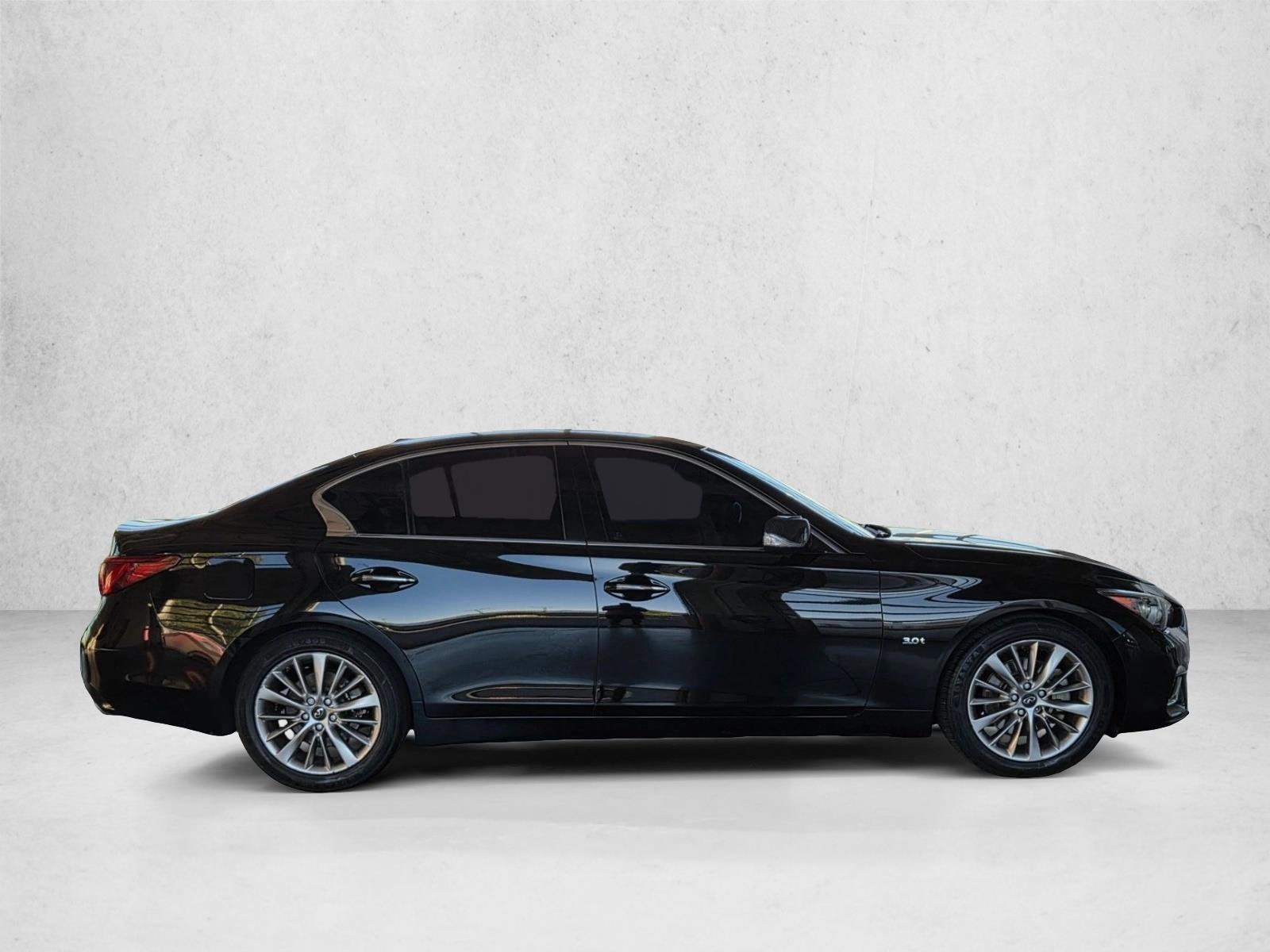 2019 Infiniti Q50 3.0t LUXE photo 4