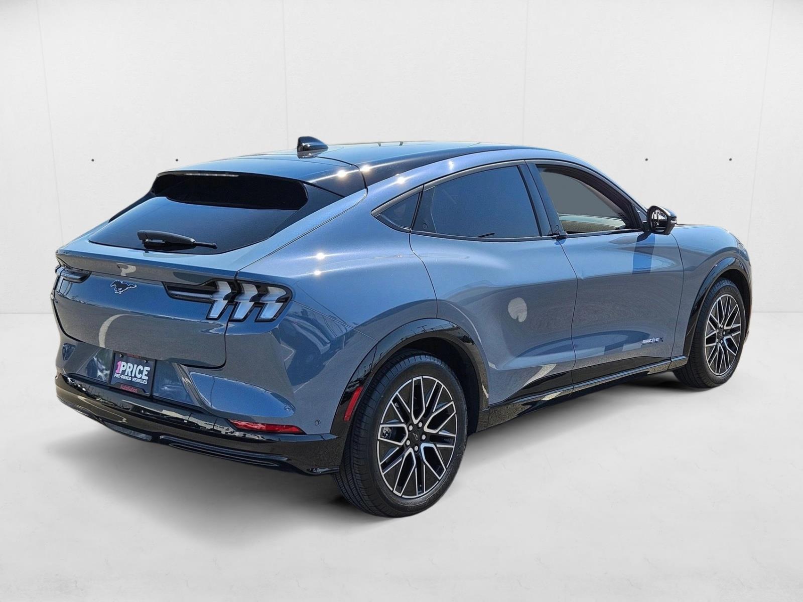 2024 Ford Mustang Mach-E Premium photo 4