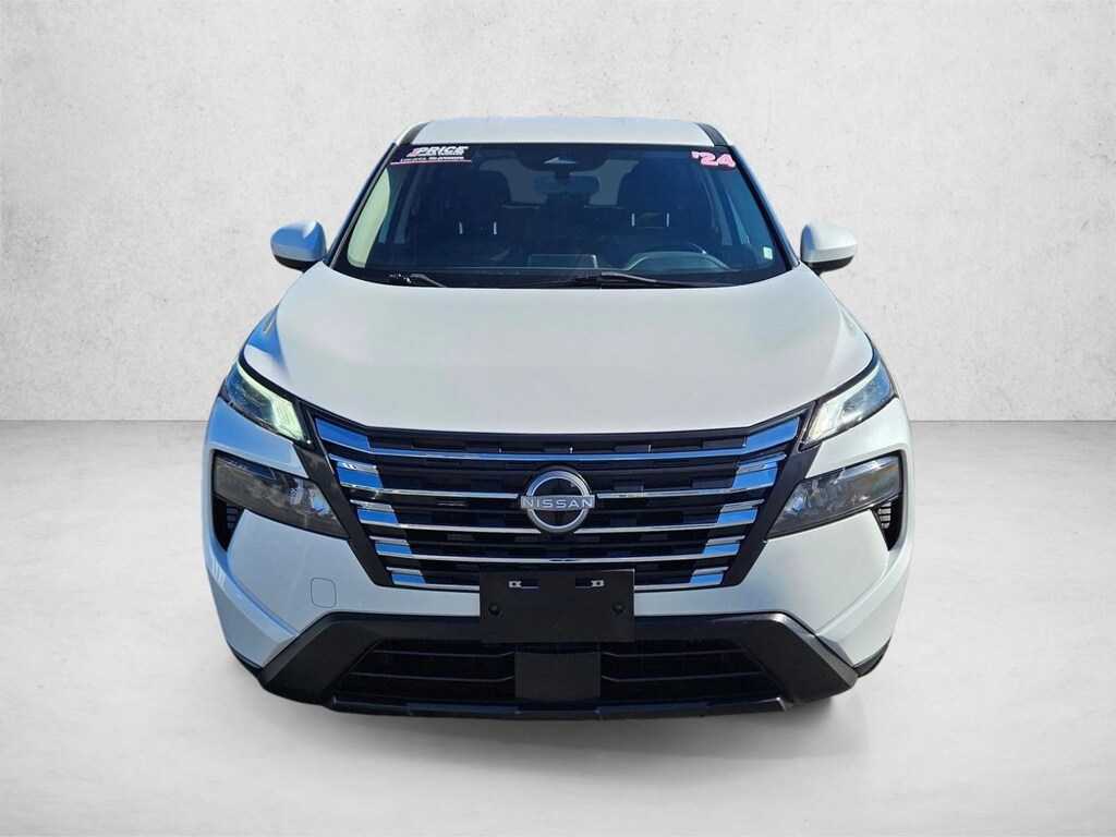 Used 2024 Nissan Rogue SV SUV