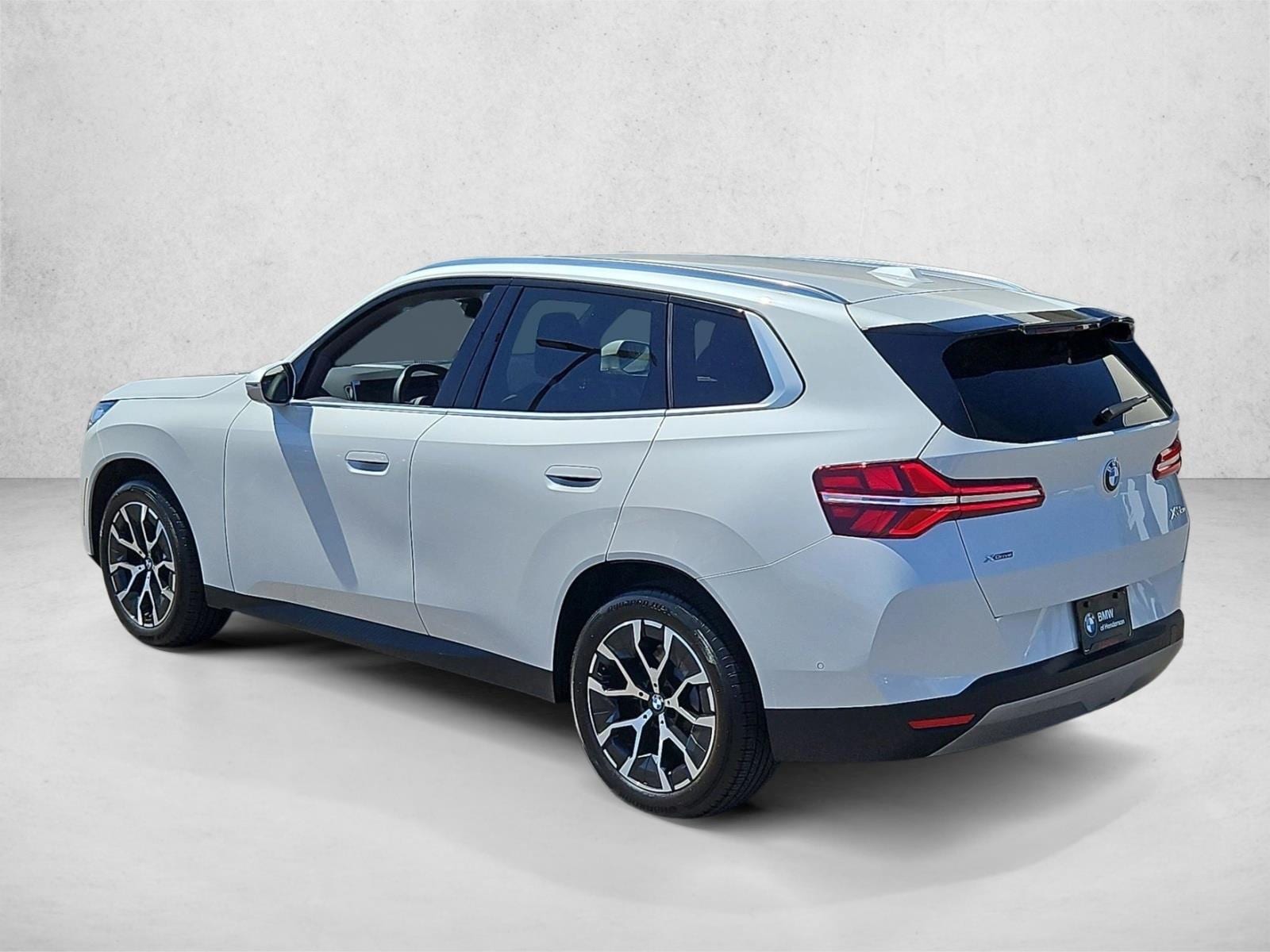2026 BMW X3 30 - Photo 8
