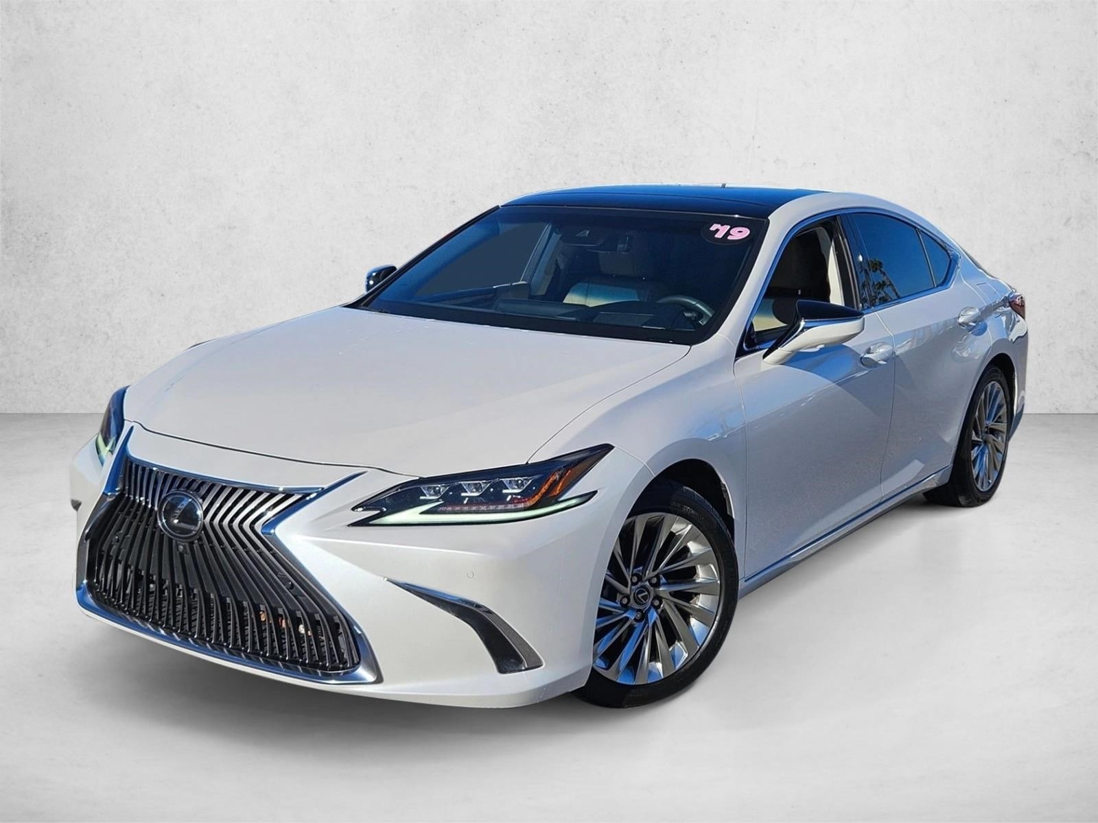 2019 Lexus ES 350 Ultra Luxury's photo