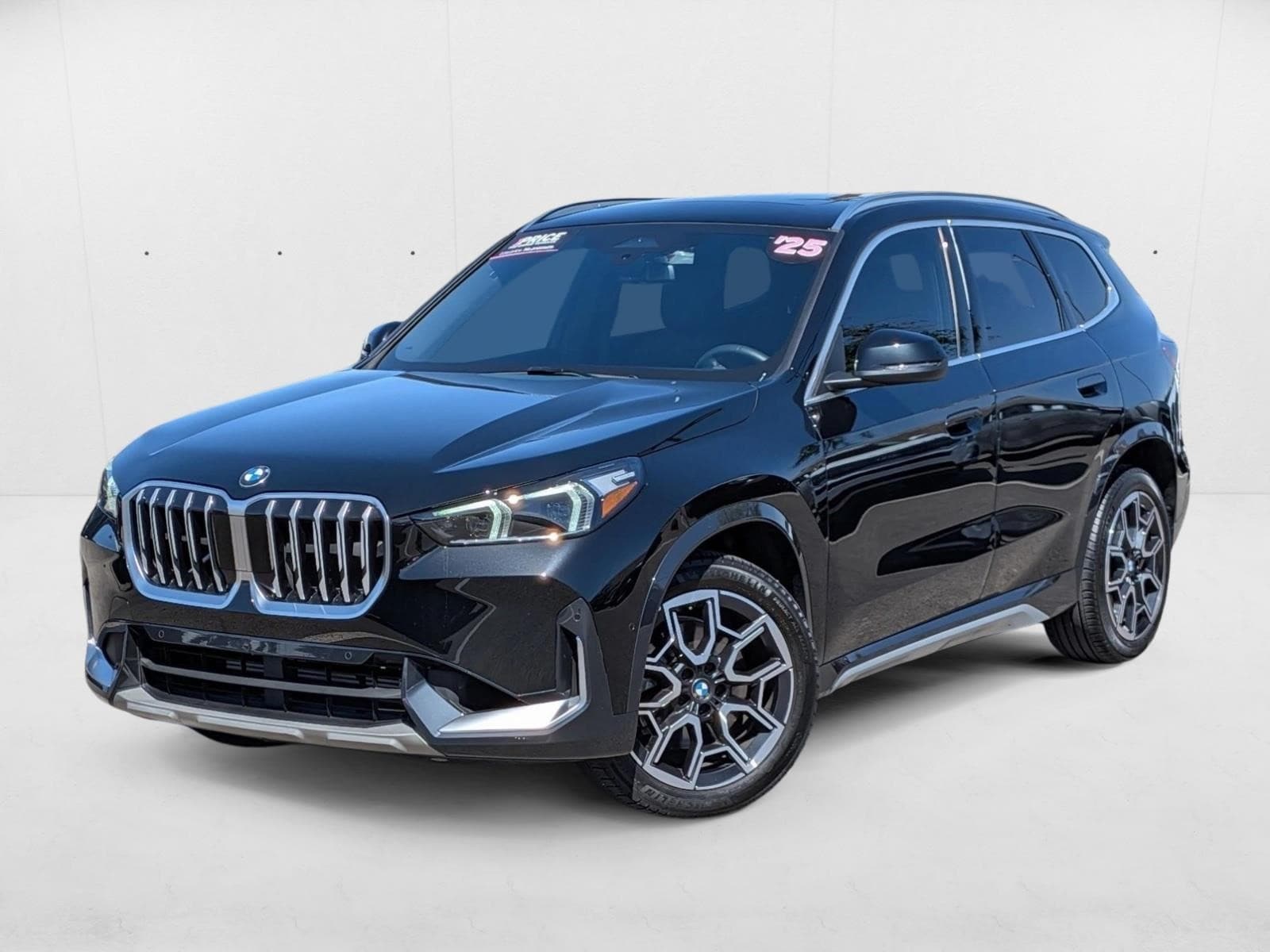 2025 BMW X1 28i
