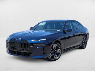 2025 BMW 740i