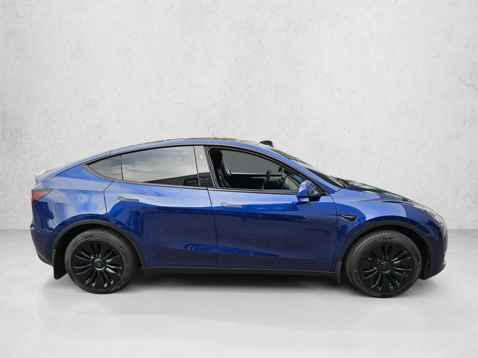 2023 Tesla Model Y Long Range photo 4