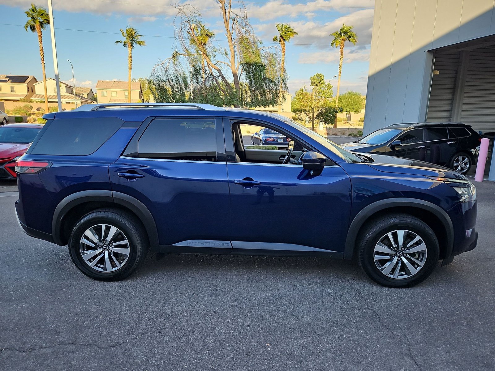 Used 2025 Nissan Pathfinder SL SUV