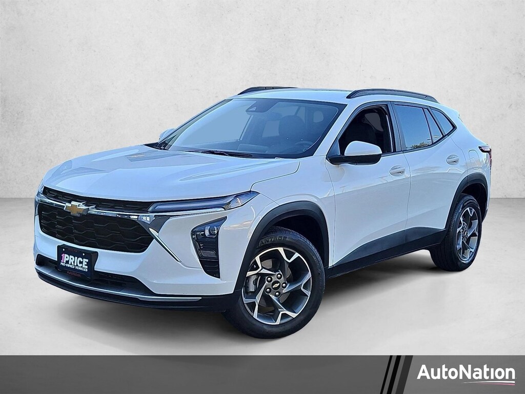 Used 2025 Chevrolet Trax LT SUV