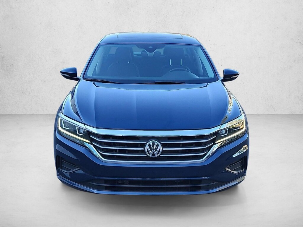 Used 2022 Volkswagen Passat 2.0T SE Sedan