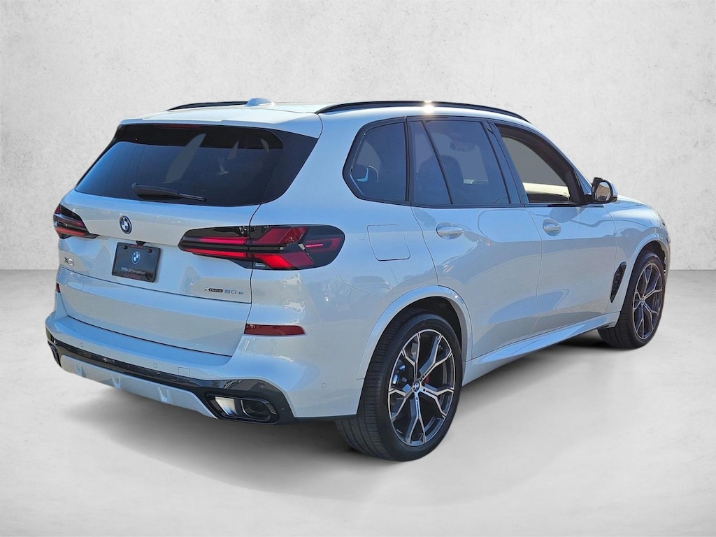 New 2026 BMW X5 PHEV xDrive50e SUV