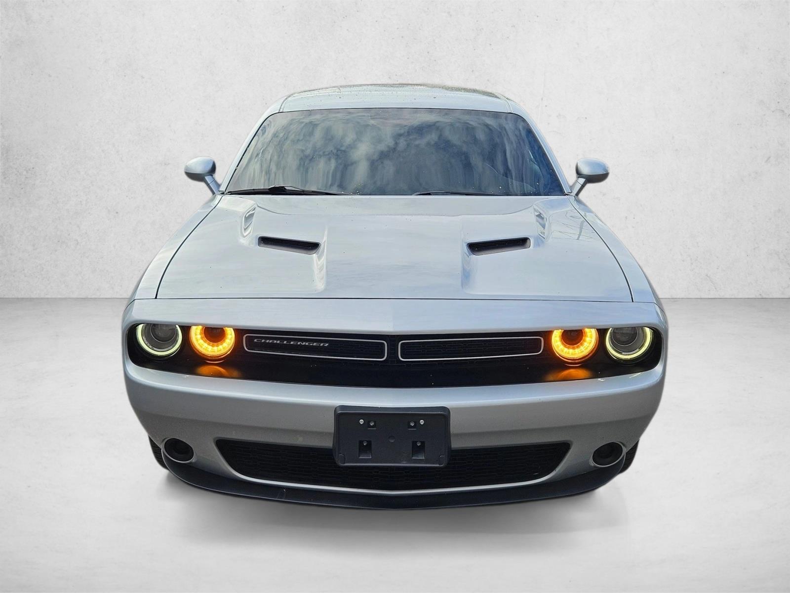 2023 Dodge Challenger SXT AWD photo 2