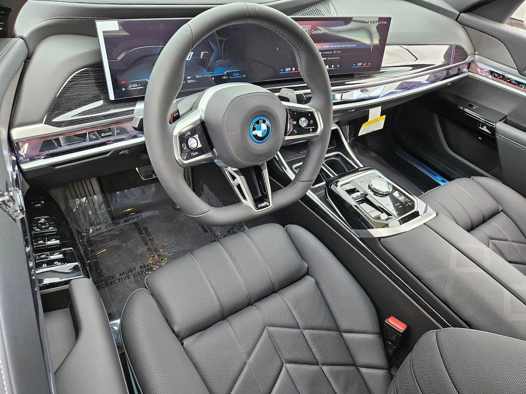 New 2026 BMW 750e xDrive Sedan