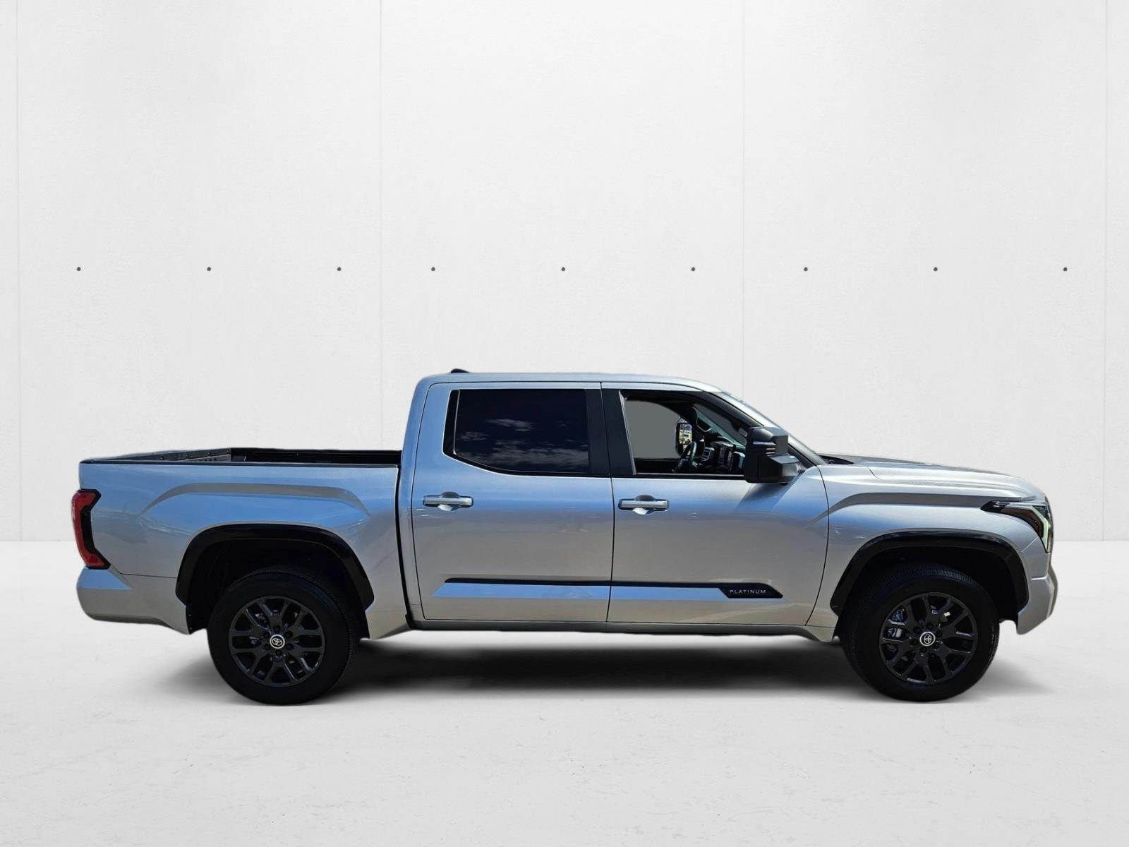 2024 Toyota Tundra Platinum photo 4