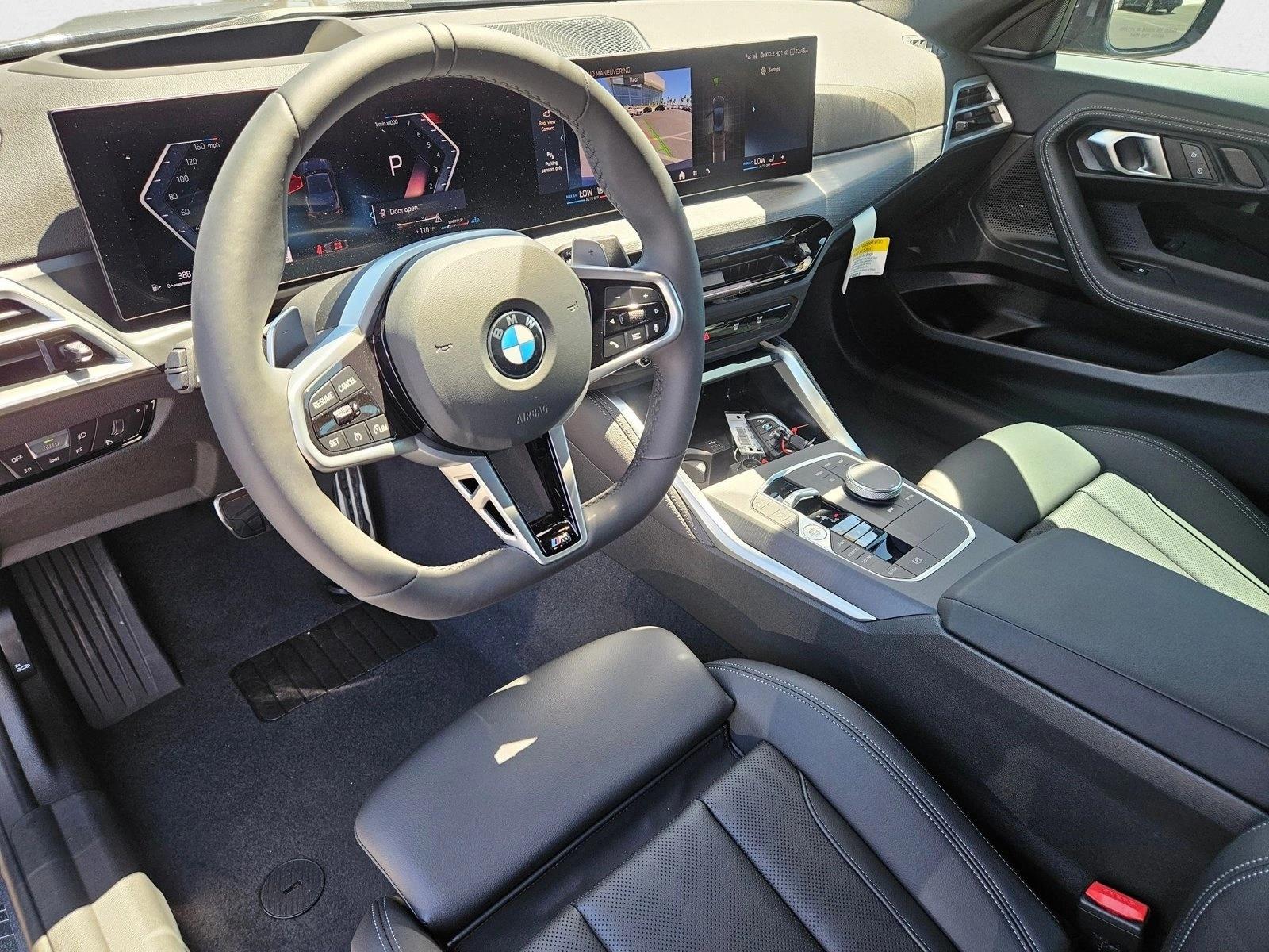 2025 Bmw 230i Coupe photo 3