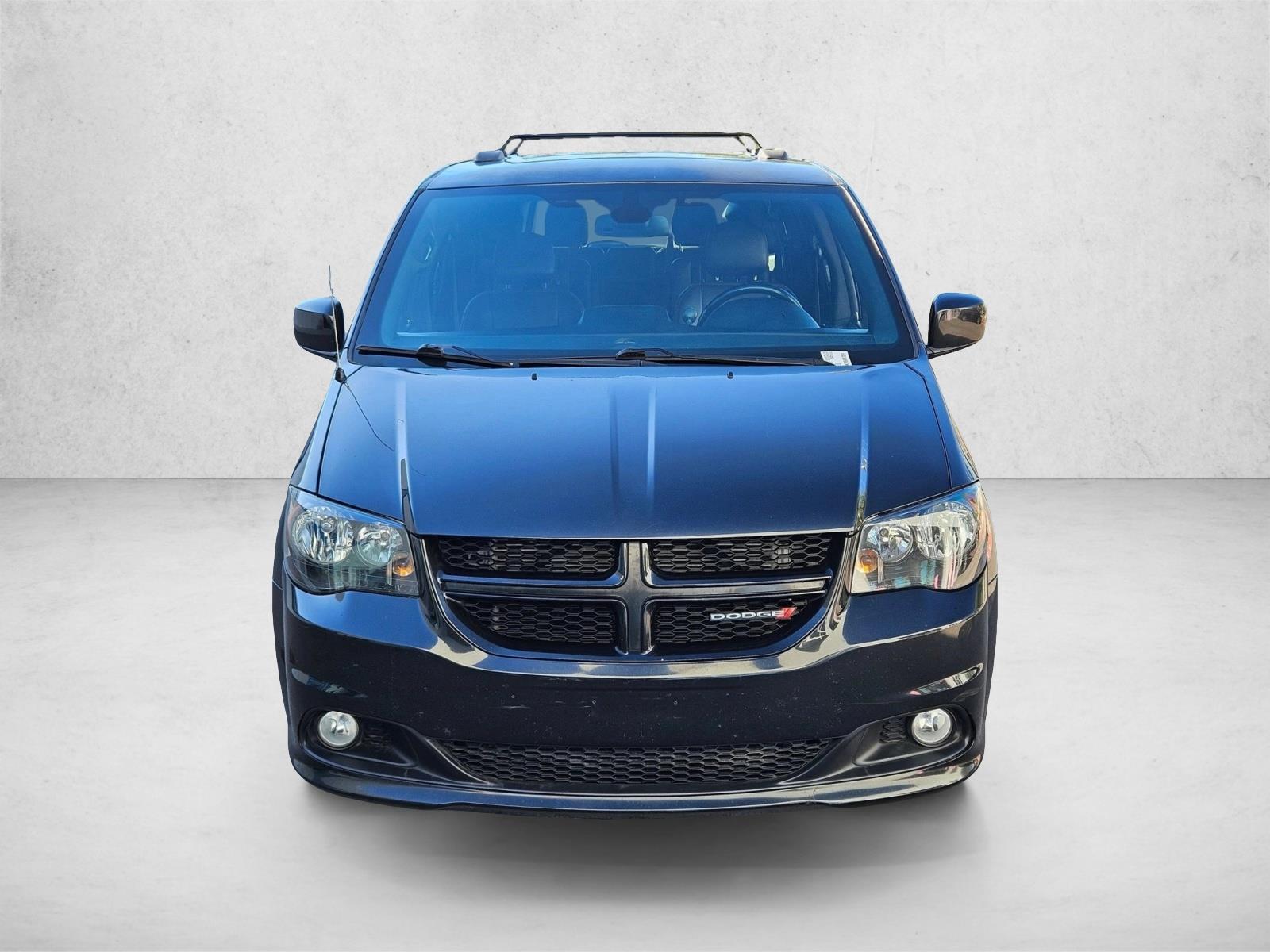 2019 Dodge Grand Caravan GT photo 2