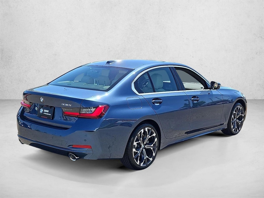 New 2026 BMW 330i xDrive Sedan