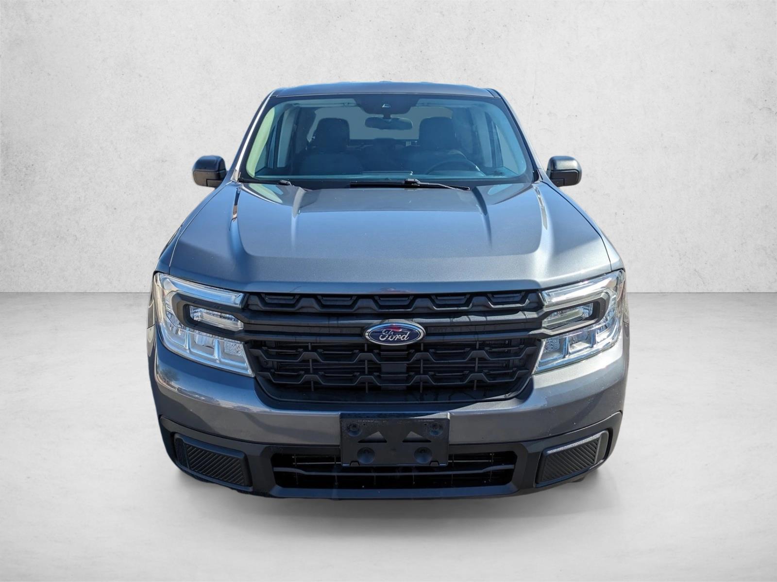 2022 Ford Maverick XL photo 2