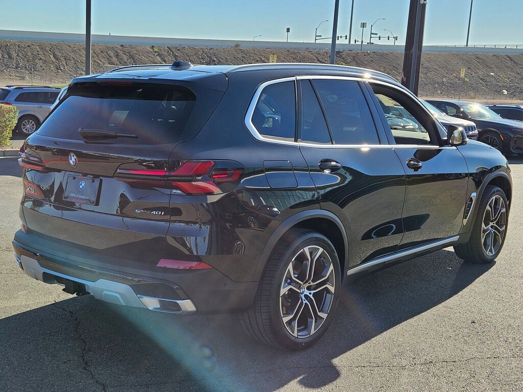 New 2026 BMW X5 sDrive40i SUV