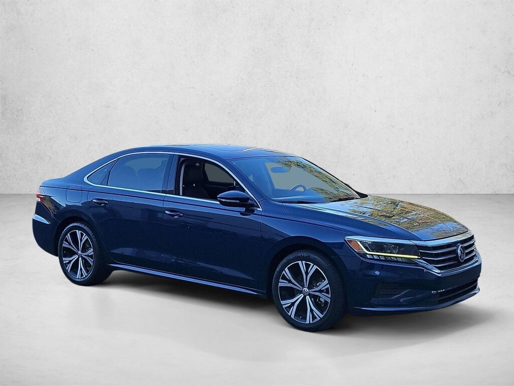 Used 2022 Volkswagen Passat 2.0T SE Sedan