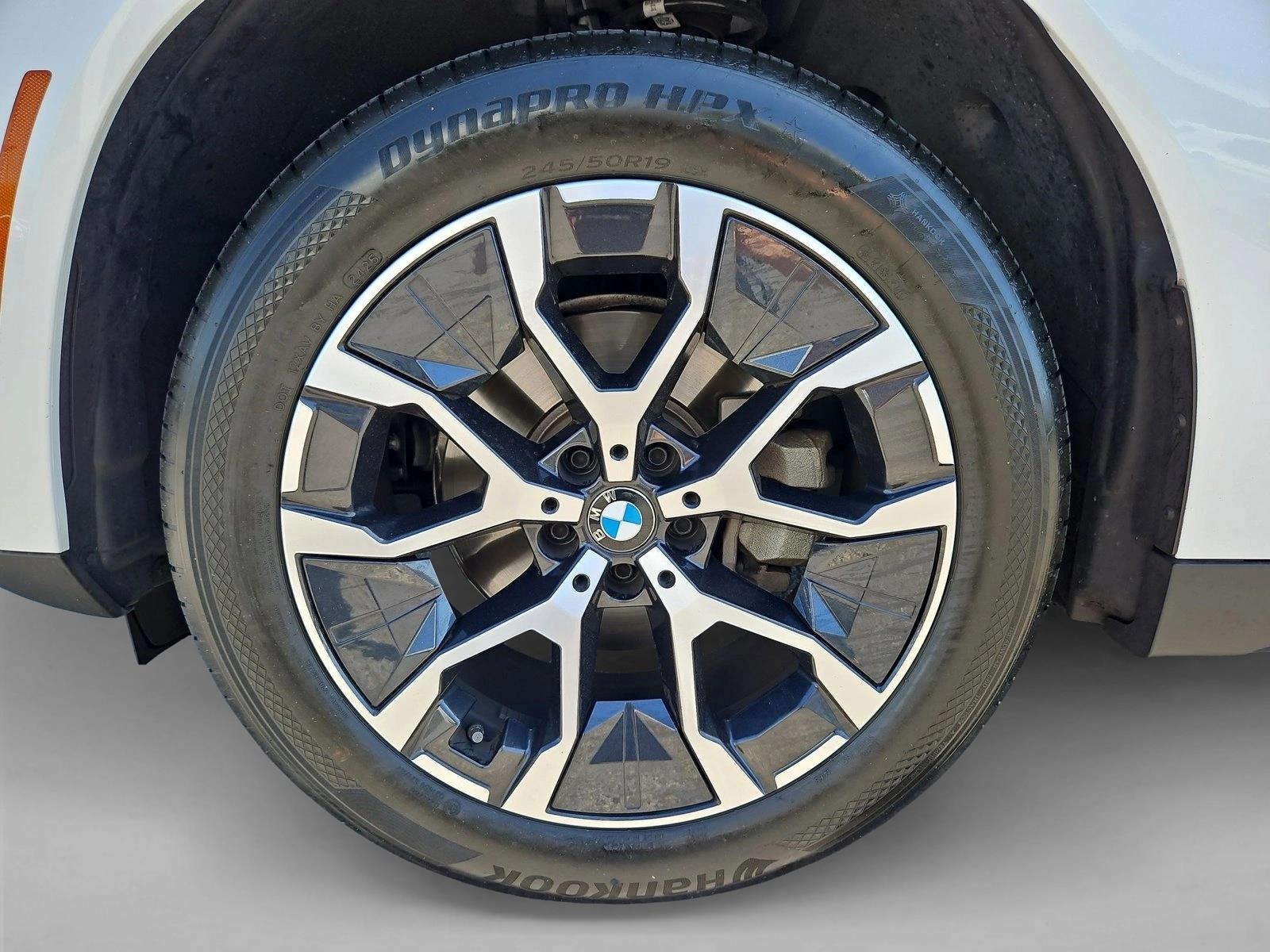 2026 BMW X3 30 - Photo 24