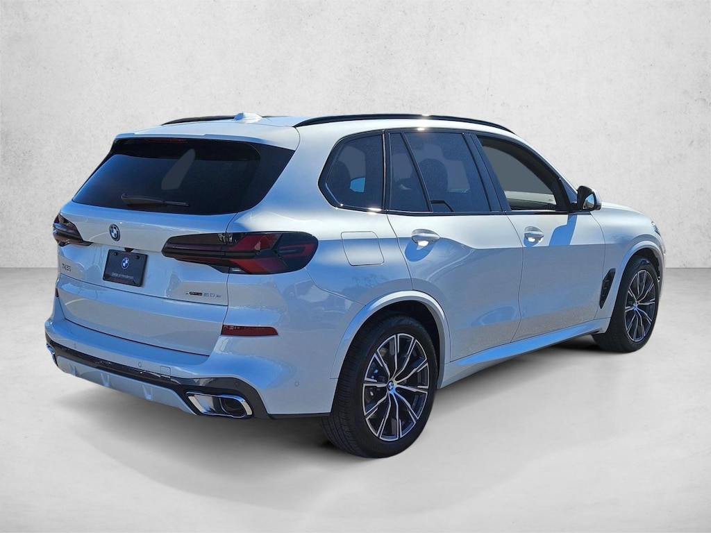 New 2026 BMW X5 PHEV xDrive50e SUV