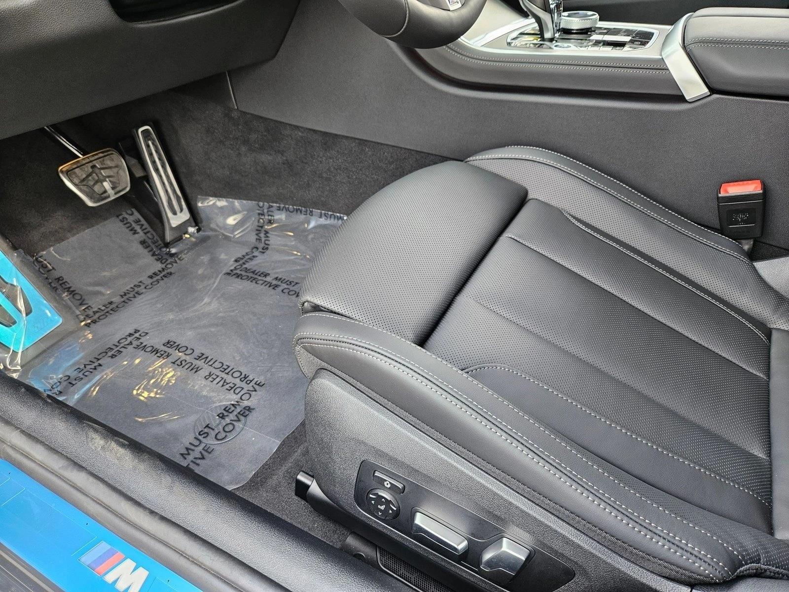 2026 BMW 8 Series 840i - Photo 4