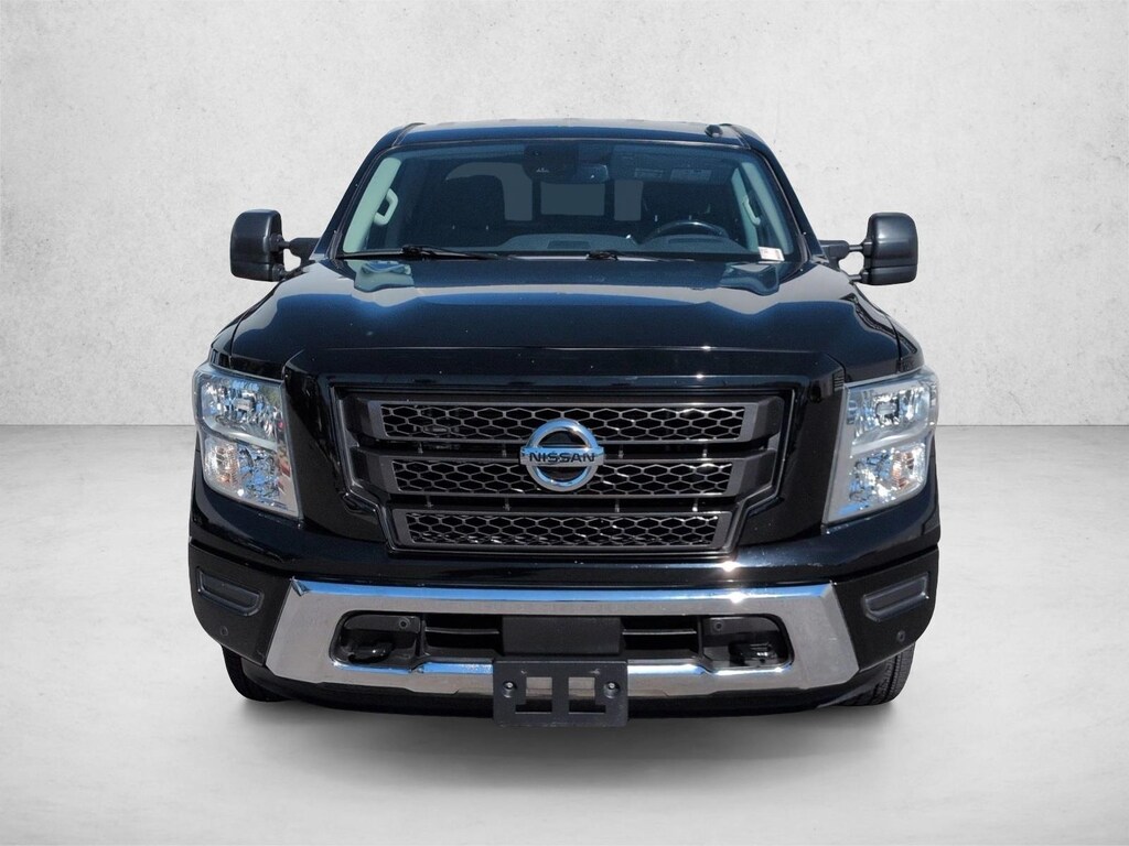 Used 2021 Nissan Titan SV Truck Crew Cab