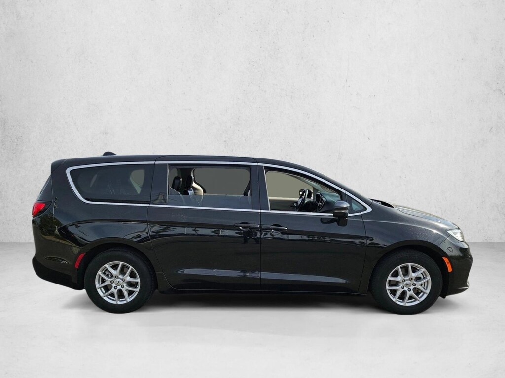 Used 2024 Chrysler Pacifica Touring L Van Passenger Van