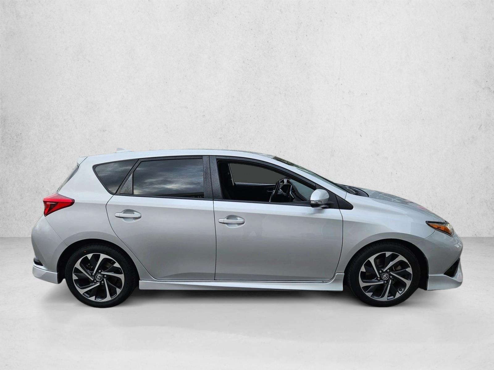 2018 Toyota Corolla iM Base photo 4