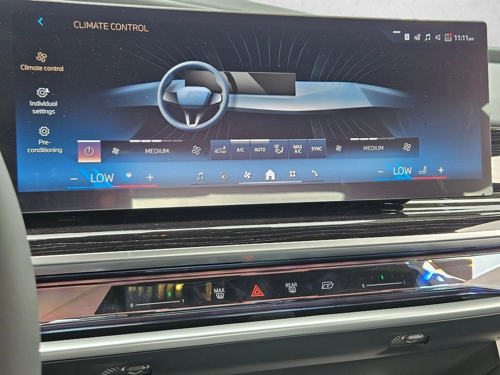 2026 BMW 7 Series 750e - Photo 12