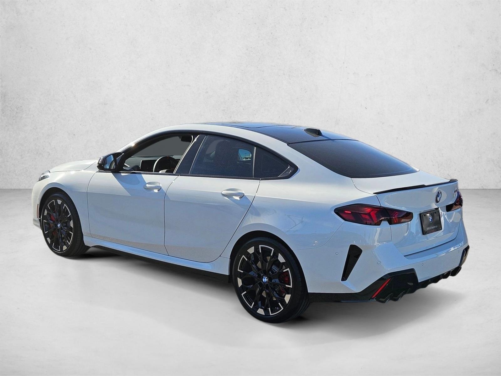 2026 BMW 2 Series M235 - Photo 9