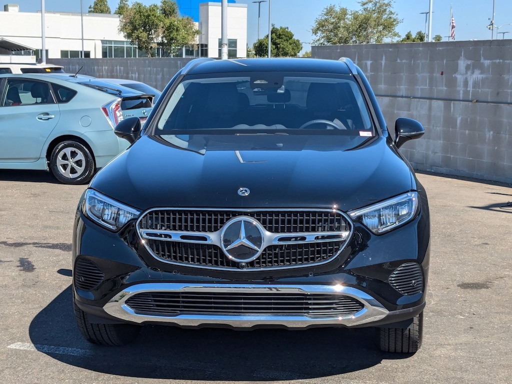 Used 2025 Mercedes-Benz GLC 350e 4MATIC SUV