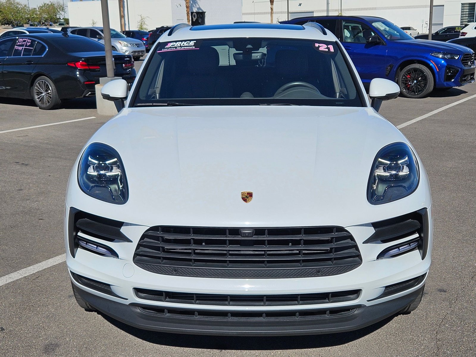 2021 Porsche Macan Base photo 2