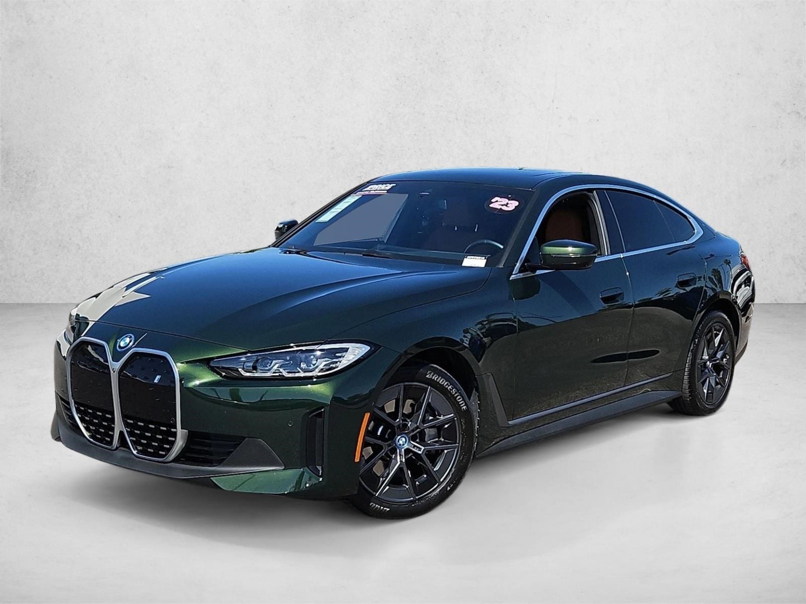 2023 BMW i4 eDrive40's photo