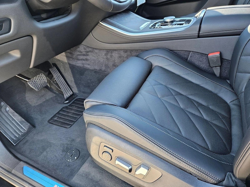 New 2026 BMW X5 sDrive40i SUV